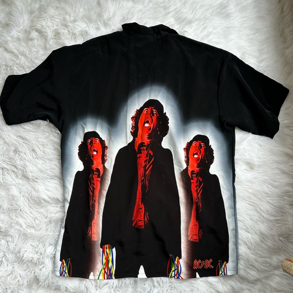 🎱[ AC/DC ] Silk- Feel Angus Young Powerage Lounge Button Up Shirt - Picture 3 of 7